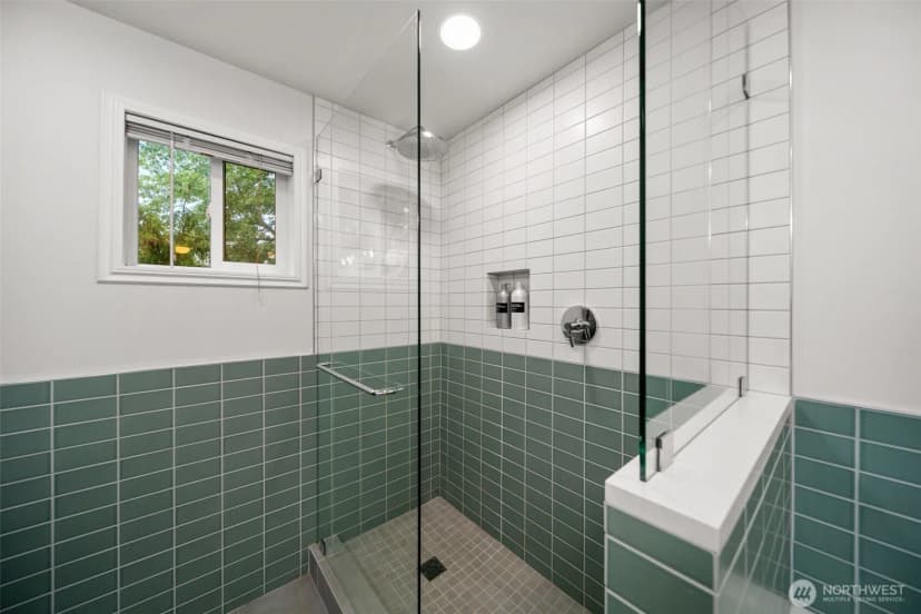 Property photo for 2020 Overlook Drive, Wenatchee photo 26