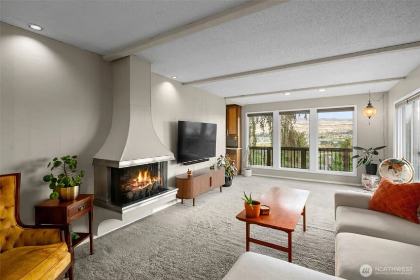 Property photo for 2020 Overlook Drive, Wenatchee photo 9