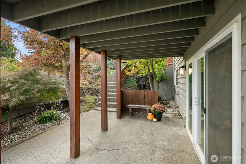 Property photo for 2020 Overlook Drive, Wenatchee photo 34