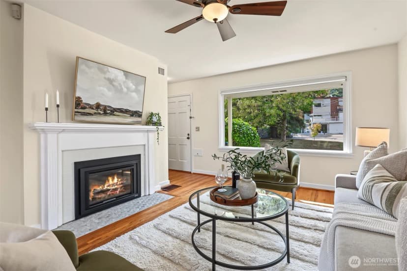 Property photo for 3046 24th Avenue W, Seattle photo 6