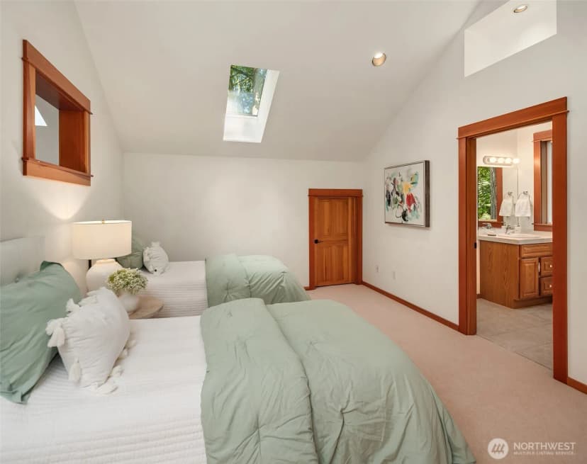 Property photo for 14744 Sivertson Road Ne, Bainbridge Island photo 28