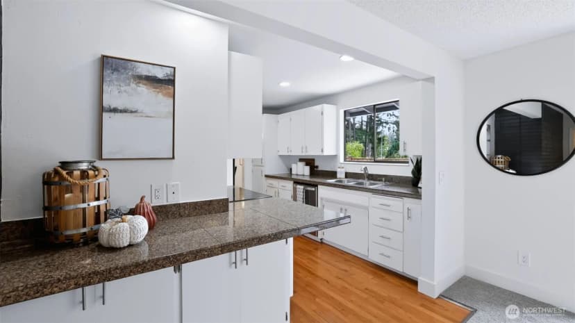 Property photo for 14404 167th Place Se, Renton photo 16