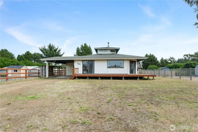 Property photo for 130 Sand Dune Avenue Sw, Ocean Shores