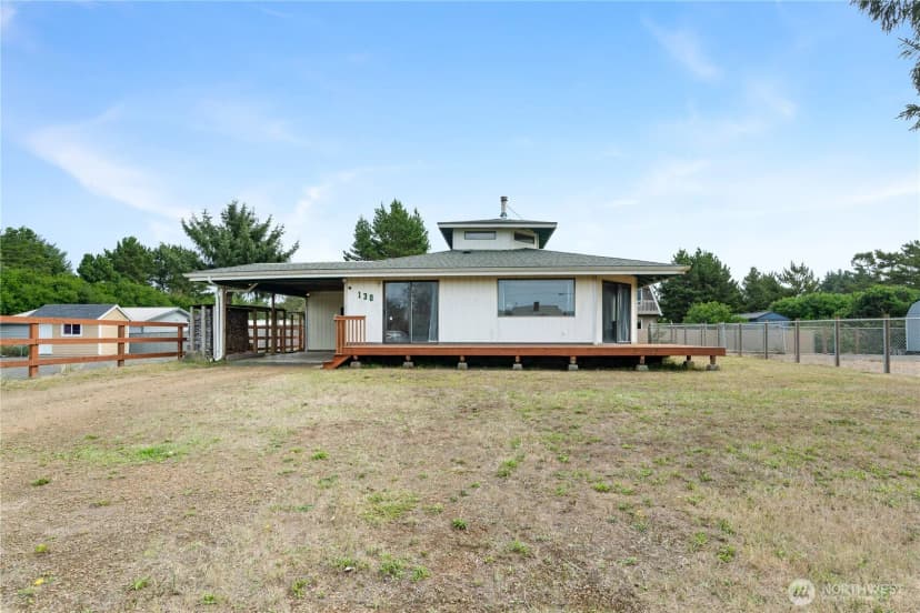 Property photo for 130 Sand Dune Avenue Sw, Ocean Shores