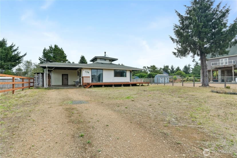Property photo for 130 Sand Dune Avenue Sw, Ocean Shores photo 22