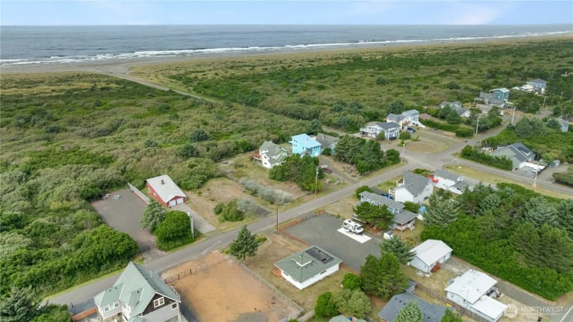 Property photo for 130 Sand Dune Avenue Sw, Ocean Shores photo 30