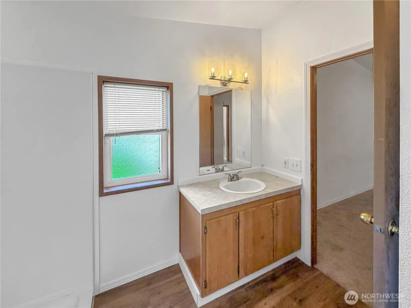 Property photo for 501 Chenois Avenue Ne, Ocean Shores photo 15