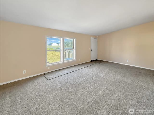 Property photo for 501 Chenois Avenue Ne, Ocean Shores photo 3