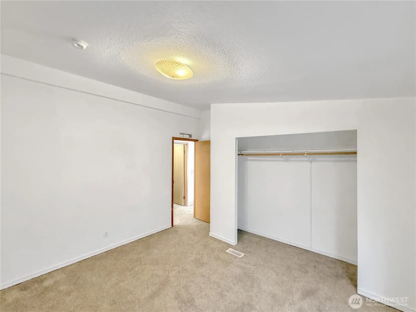 Property photo for 501 Chenois Avenue Ne, Ocean Shores photo 16