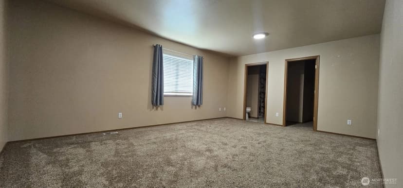 Property photo for 122 N Berggren Road, Eatonville photo 21