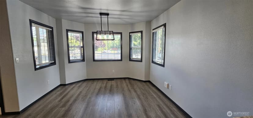 Property photo for 122 N Berggren Road, Eatonville photo 25