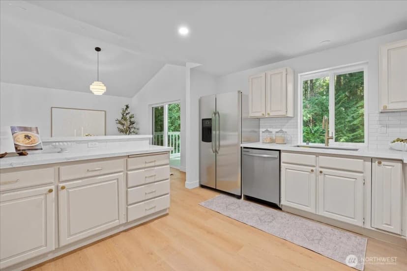 Property photo for 6734 Richards Avenue Se, Port Orchard photo 11