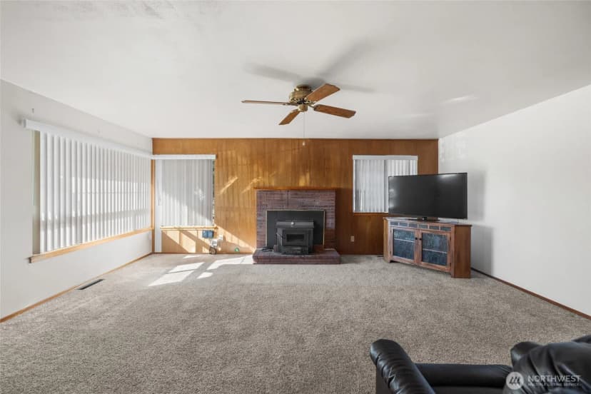 Property photo for 243 Carter Street, Sedro Woolley photo 8
