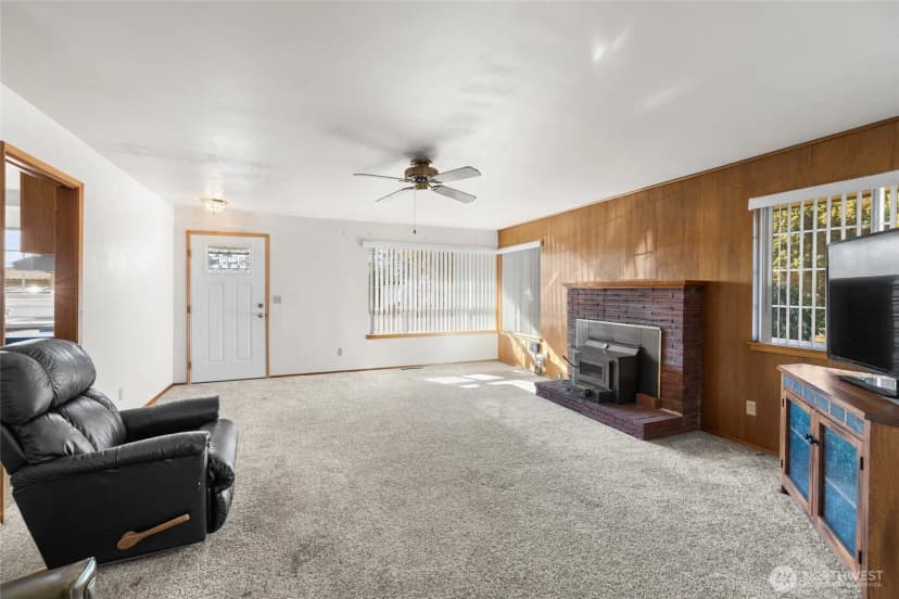 Property photo for 243 Carter Street, Sedro Woolley photo 7