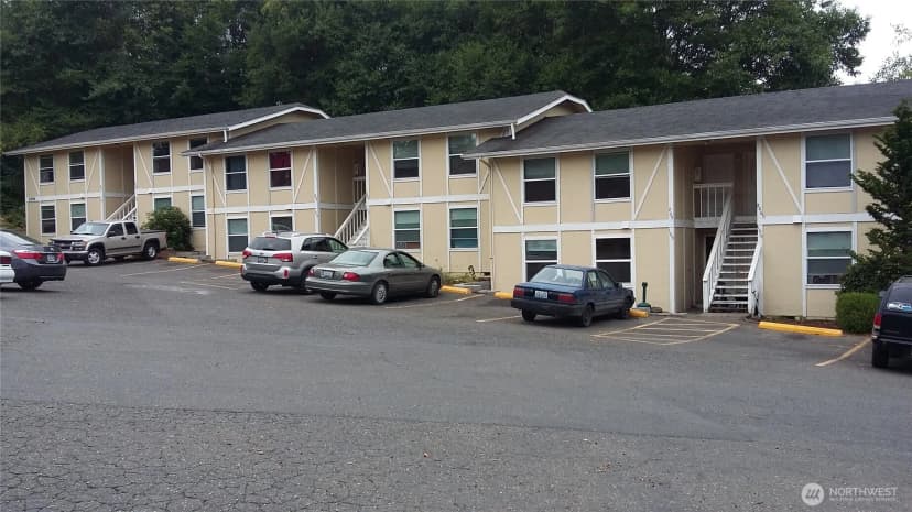 Property photo for 1936 Lincoln Avenue Se #202, Port Orchard