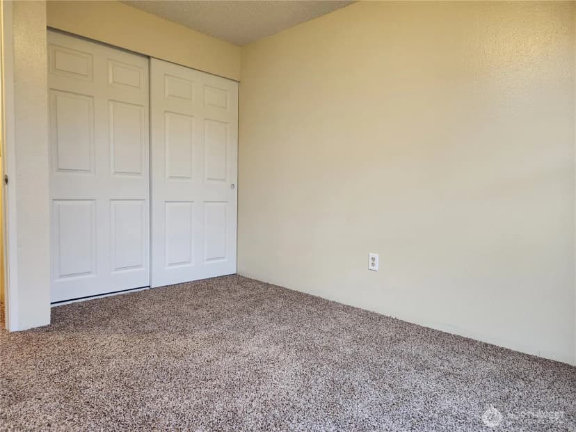 Property photo for 1936 Lincoln Avenue Se #202, Port Orchard photo 9