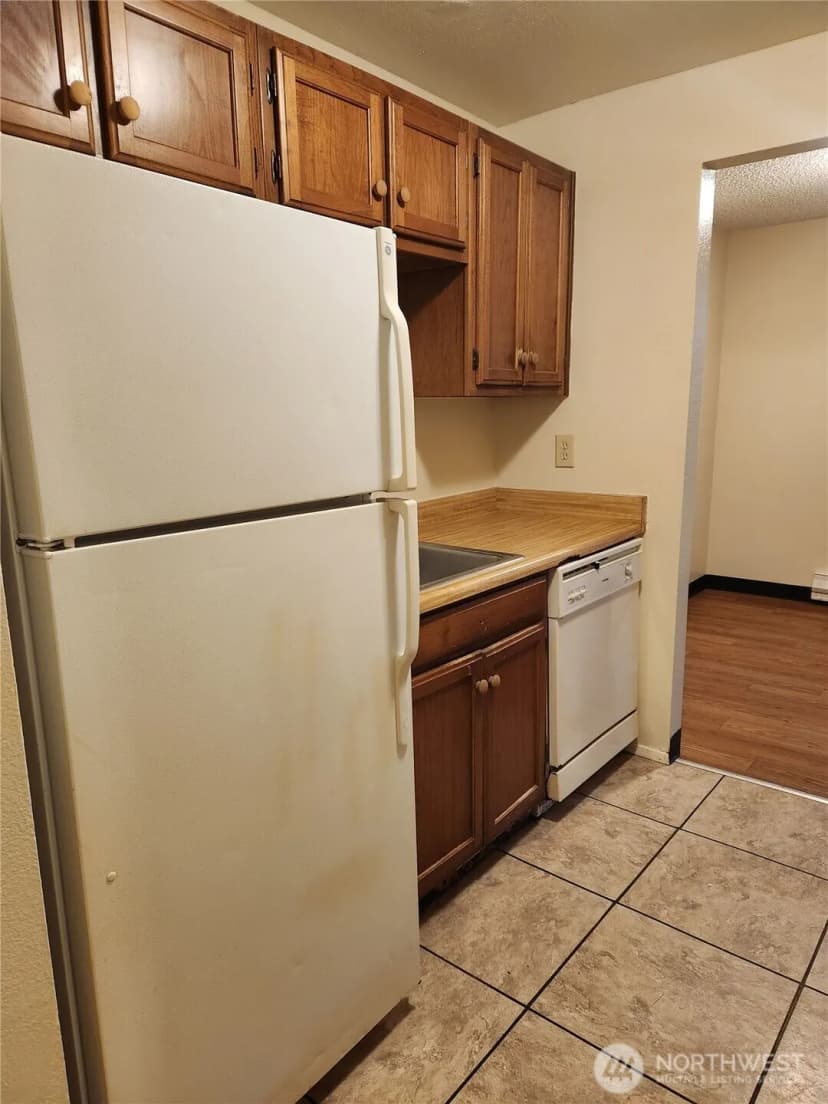 Property photo for 1936 Lincoln Avenue Se #202, Port Orchard photo 3