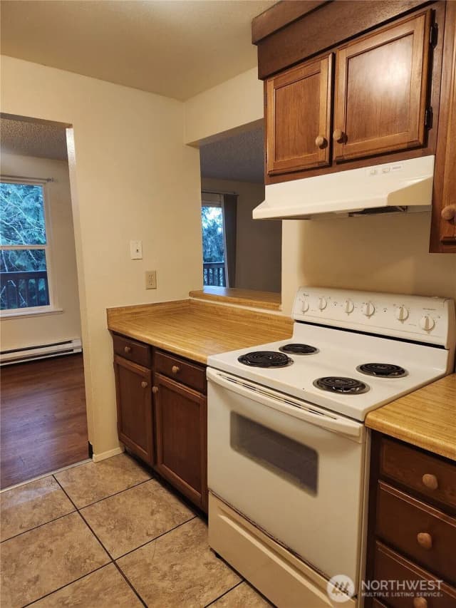Property photo for 1936 Lincoln Avenue Se #202, Port Orchard photo 4