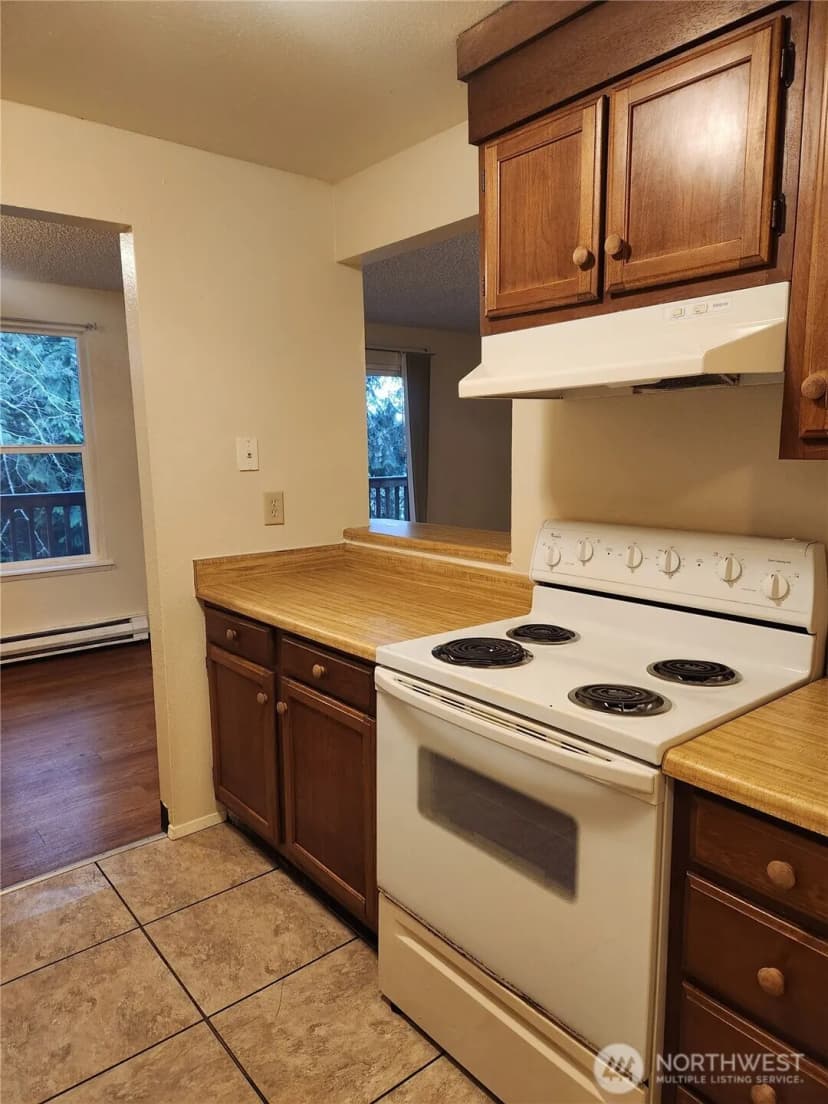 Property photo for 1936 Lincoln Avenue Se #202, Port Orchard photo 4