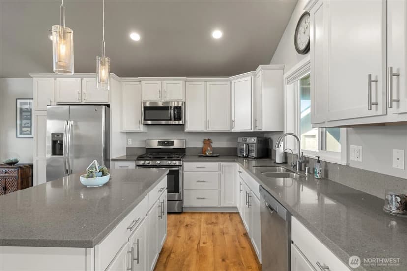 Property photo for 1252 Storm King Avenue Sw, Ocean Shores photo 8
