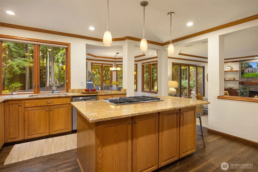 Property photo for 3335 258th Avenue Se, Sammamish photo 11