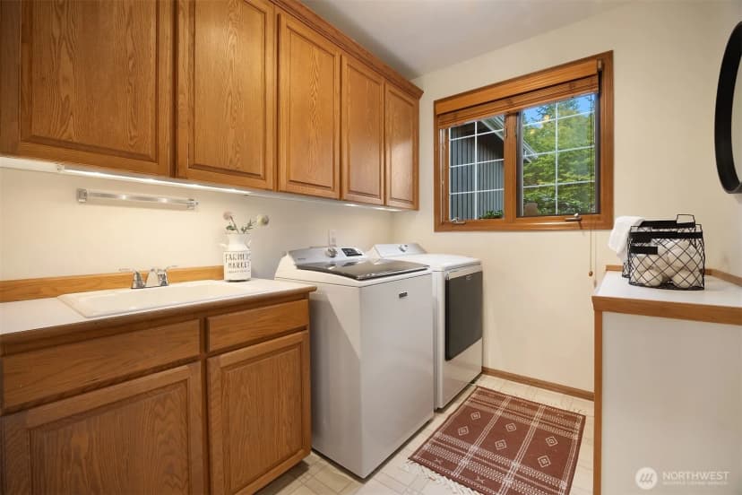 Property photo for 3335 258th Avenue Se, Sammamish photo 32