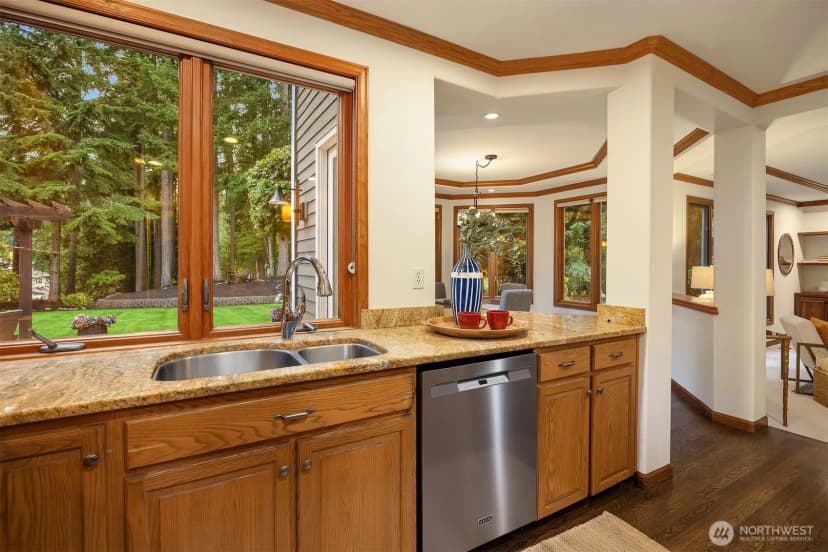Property photo for 3335 258th Avenue Se, Sammamish photo 10