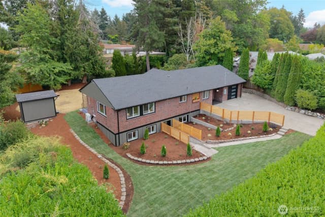 Property photo for 4021 Sunset Drive W, University Place photo 2