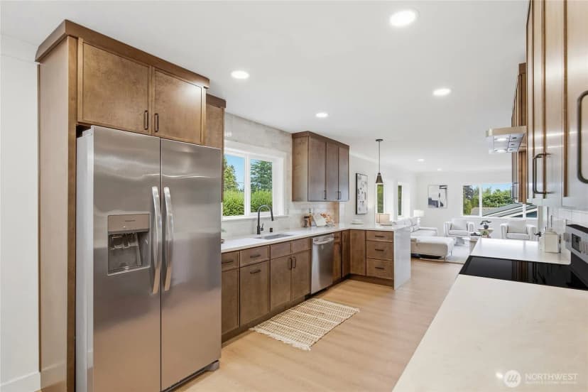 Property photo for 4021 Sunset Drive W, University Place photo 9