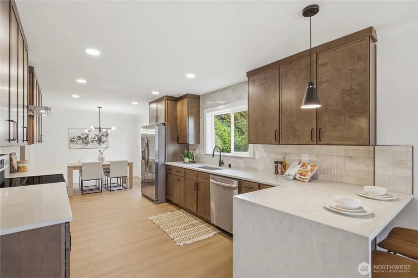 Property photo for 4021 Sunset Drive W, University Place photo 10