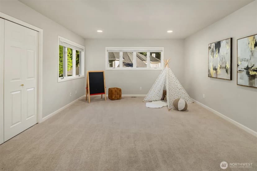 Property photo for 2736 258th Place Se, Sammamish photo 30