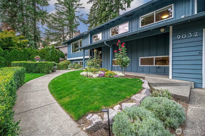 Property photo for 9032 Ne 132nd Place, Kirkland photo 2