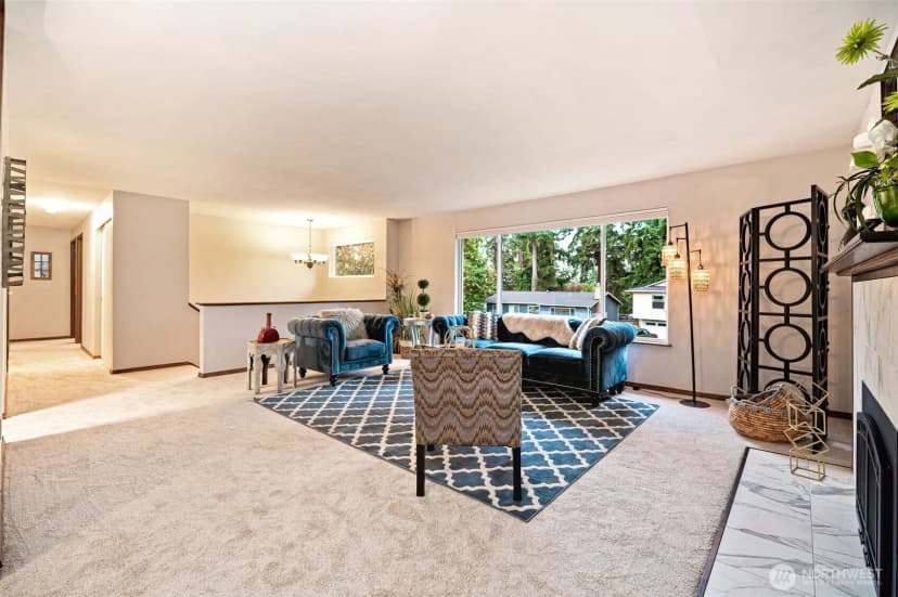 Property photo for 9032 Ne 132nd Place, Kirkland photo 4