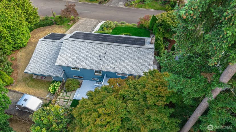 Property photo for 9032 Ne 132nd Place, Kirkland photo 36