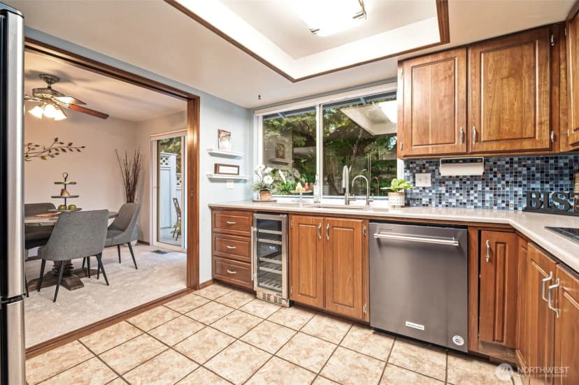 Property photo for 9032 Ne 132nd Place, Kirkland photo 11