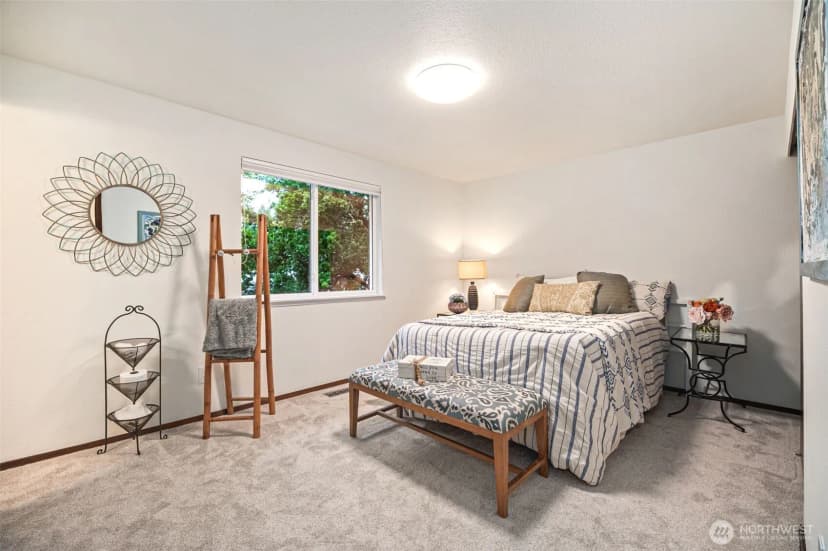 Property photo for 9032 Ne 132nd Place, Kirkland photo 13