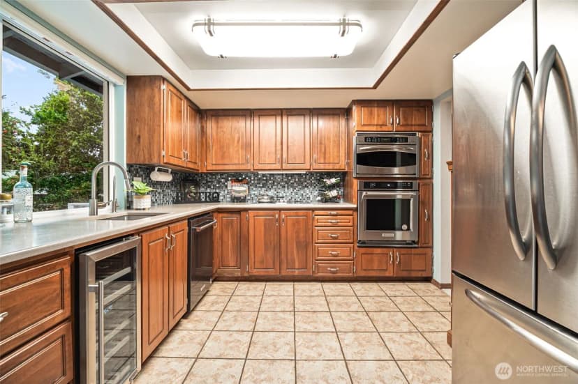 Property photo for 9032 Ne 132nd Place, Kirkland photo 9