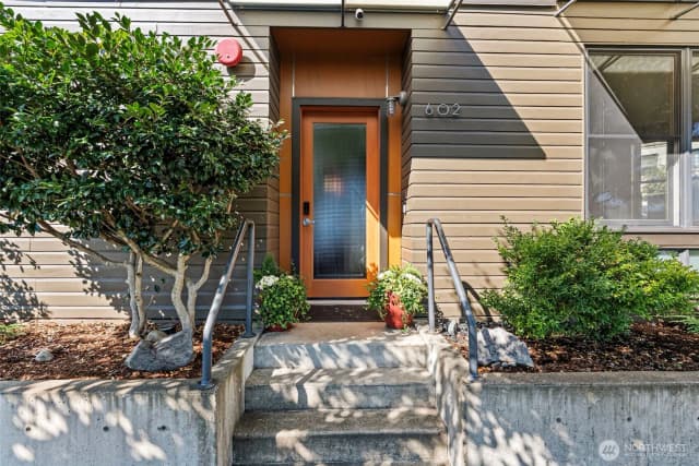 Property photo for 602 S Baker Street, Tacoma photo 3