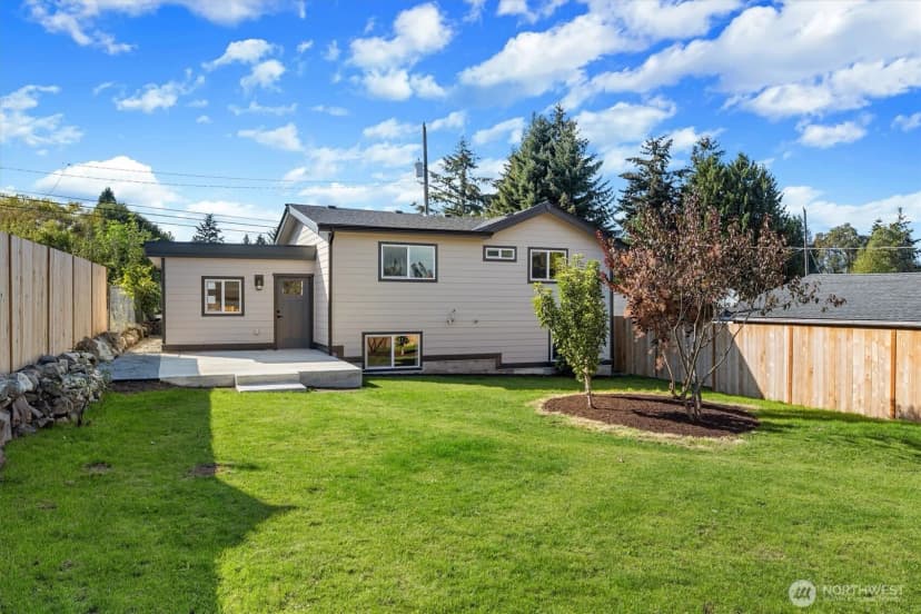 Property photo for 10036 1st Avenue S, Seattle photo 27