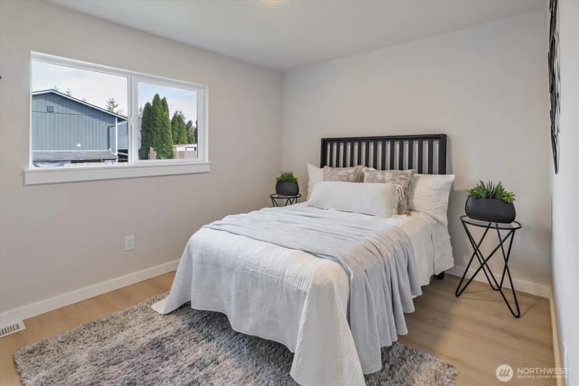 Property photo for 10036 1st Avenue S, Seattle photo 18