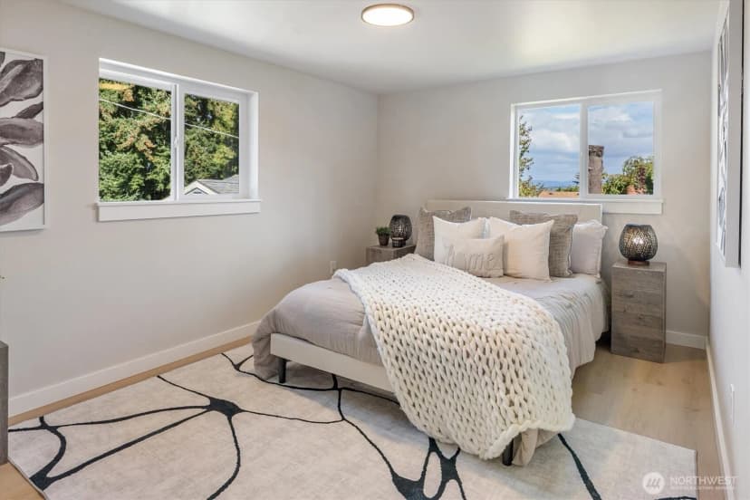 Property photo for 10036 1st Avenue S, Seattle photo 16