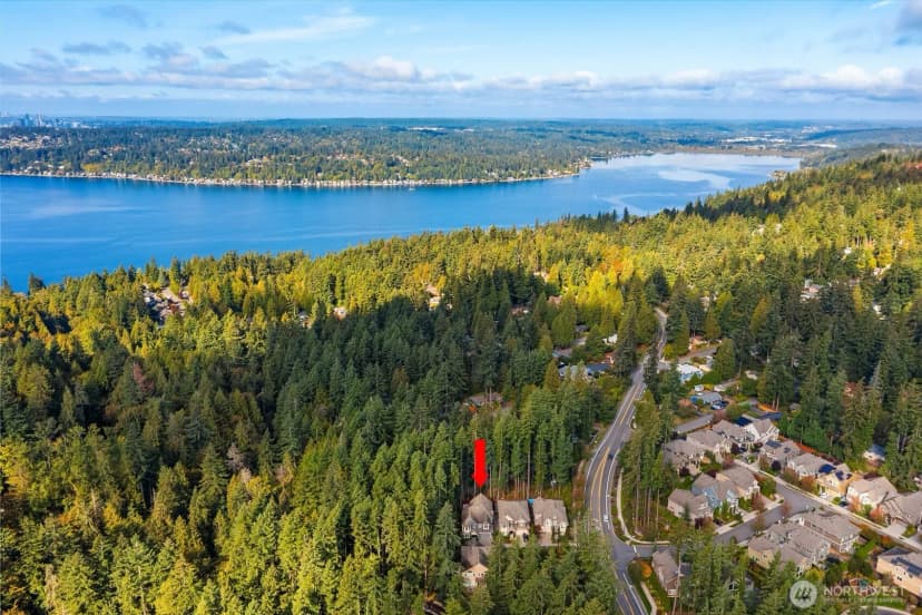 Property photo for 21245 Ne Inglewood Hill Road, Sammamish photo 40