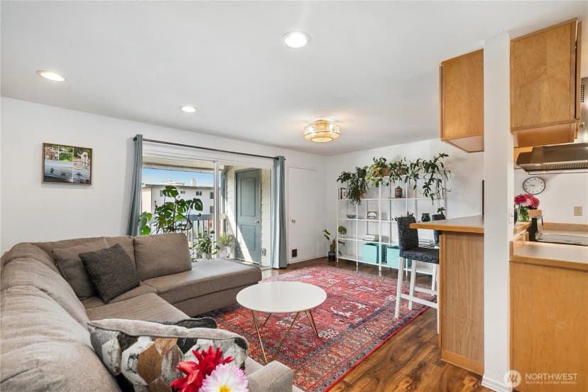 Property photo for 22993 Marine View Drive S #d306, Des Moines photo 6