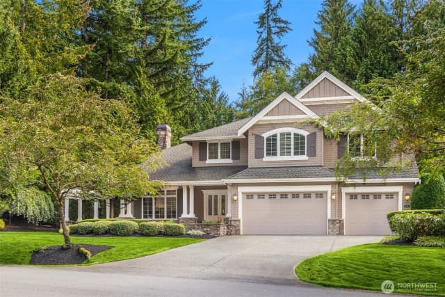 Property photo for 13102 Trail Heights Court Ne, Bainbridge Island photo 2