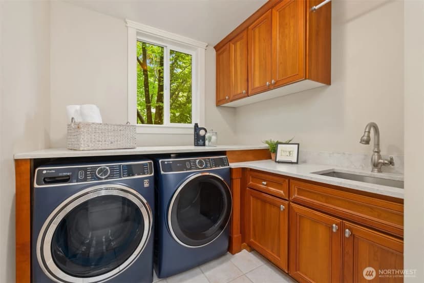 Property photo for 13102 Trail Heights Court Ne, Bainbridge Island photo 28