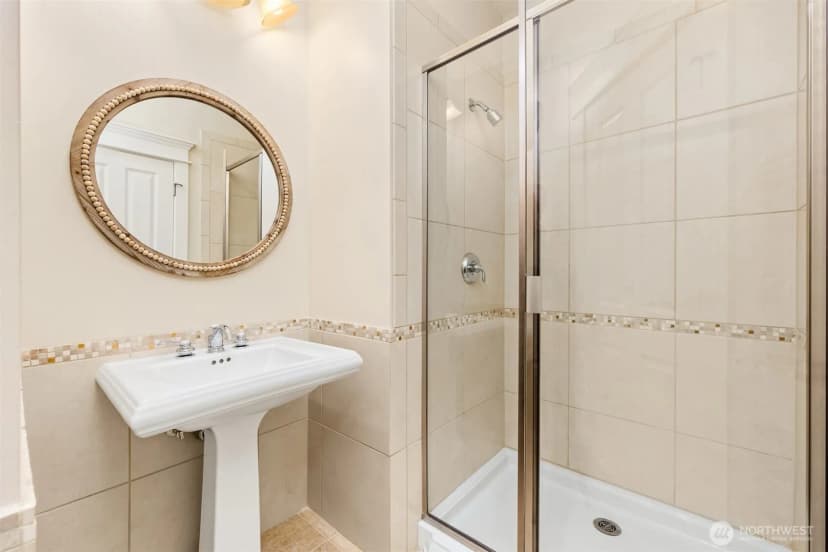 Property photo for 13102 Trail Heights Court Ne, Bainbridge Island photo 24