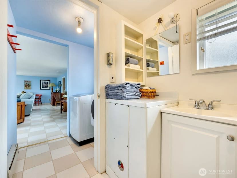 Property photo for 12905 N Alley, Long Beach photo 21