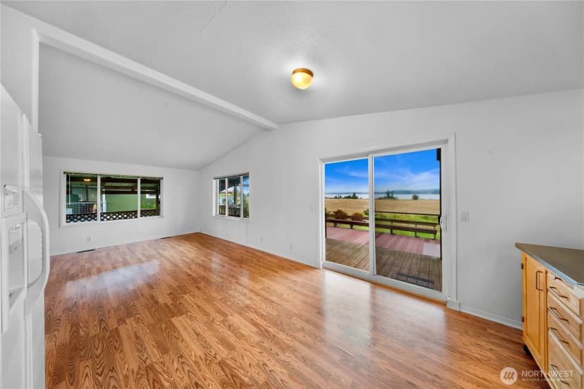 Property photo for 8585 Harborview Road #5, Blaine photo 12