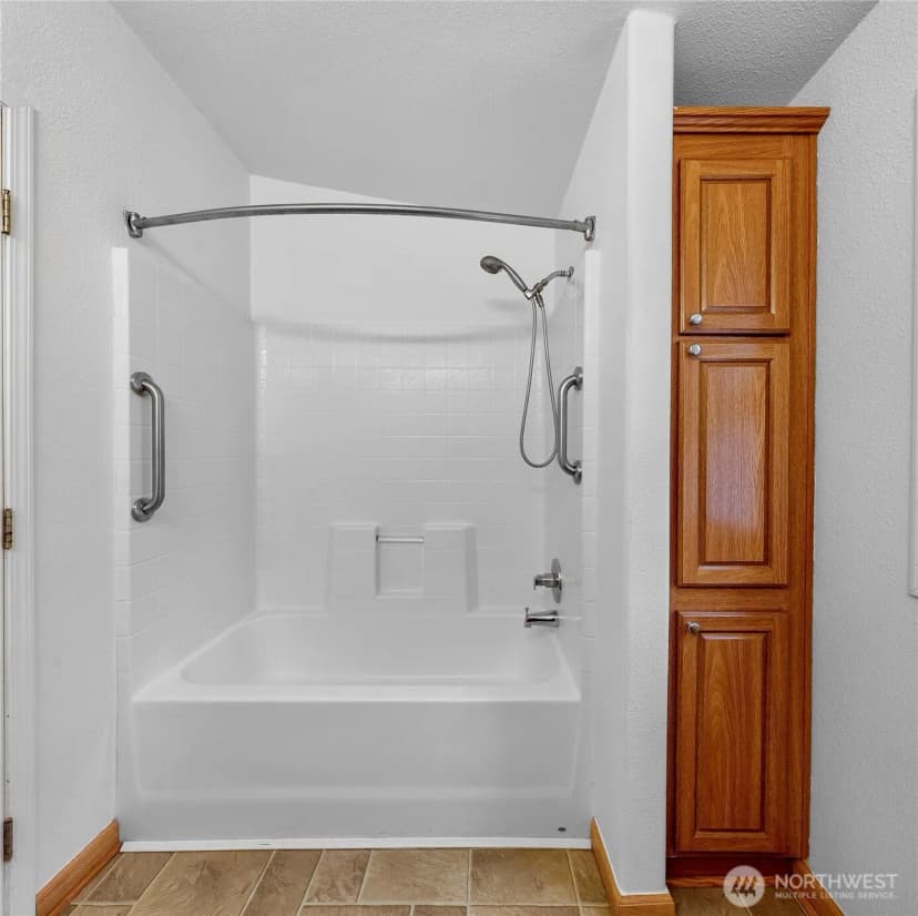Property photo for 8585 Harborview Road #5, Blaine photo 16