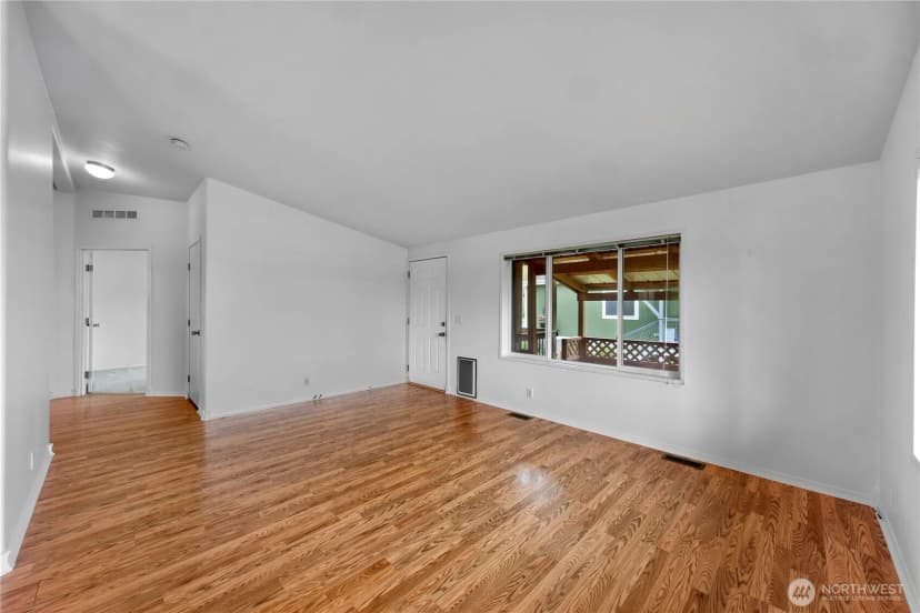 Property photo for 8585 Harborview Road #5, Blaine photo 6